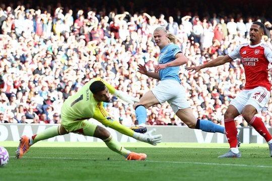 Carragher: 'Chỉ Haaland có thể ngăn Arsenal vô địch Ngoại hạng Anh'