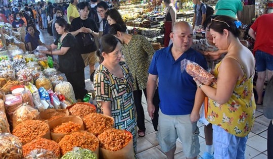 Hộ kinh doanh chuyển từ nộp thuế khoán sang kê khai, có lợi gì?