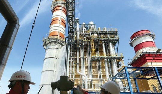 Hàng loạt công ty điện báo lãi lớn