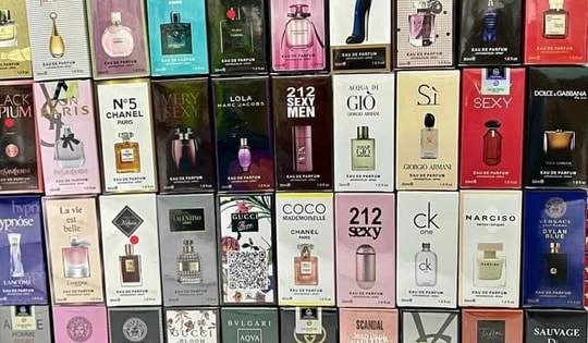 Nước hoa hàng hiệu giá ngang chai nước lọc vẫn bán đầy trên mạng