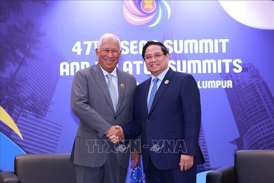 Thủ tướng Phạm Minh Chính gặp Chủ tịch Hội đồng châu Âu Antonio Costa