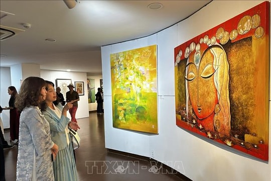 Khai mạc triển lãm nghệ thuật quốc tế 'Heartbeat of Heritage - Nhịp đập của di sản'