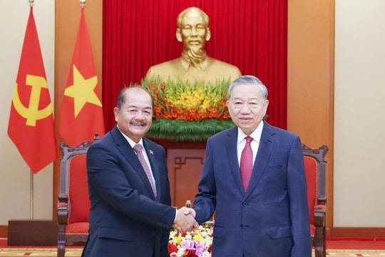 Tổng Bí thư Tô Lâm tiếp Phó Thủ tướng Lào Kikeo Khaykhamphithoune