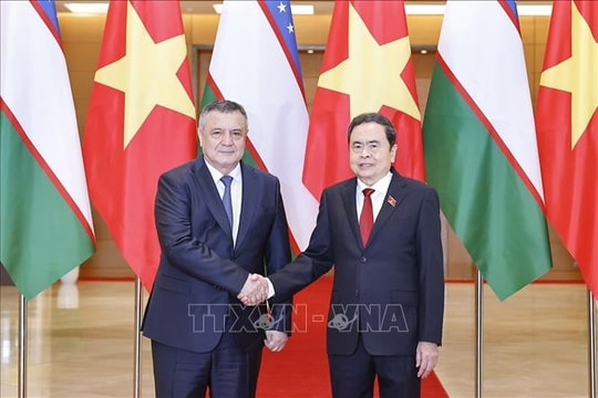 Chủ tịch Quốc hội Trần Thanh Mẫn tiếp Chủ tịch Hạ viện Uzbekistan