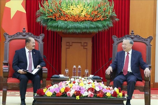 Tổng Bí thư Tô Lâm tiếp Đoàn đại biểu Đảng Nhân dân Cách mạng Lào