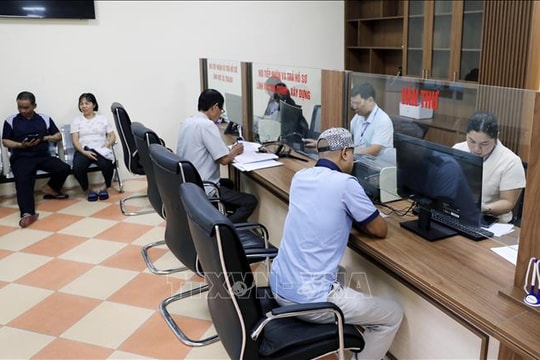 Phú Thọ: Chuyển mạnh từ quản lý sang phục vụ nhân dân