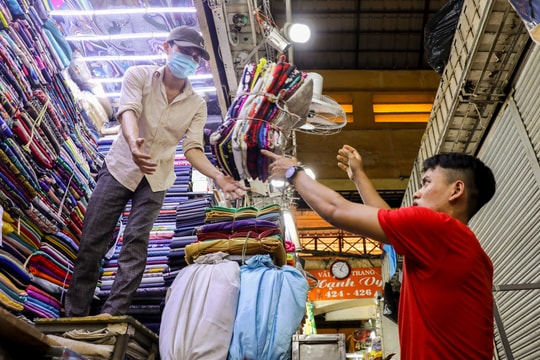 Tiểu thương lo gánh nặng kê khai khi xoá bỏ thuế khoán