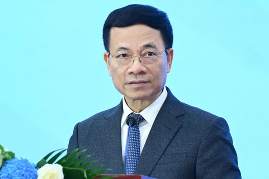 'Việt Nam phát triển AI lấy con người làm trung tâm'