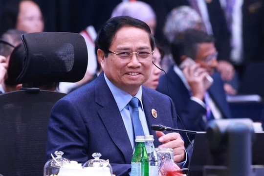 Thủ tướng nêu 3 đề xuất tại Hội nghị Cấp cao Đông Á