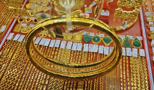 Cuối ngày 27-10, giá vàng nhẫn giảm mạnh