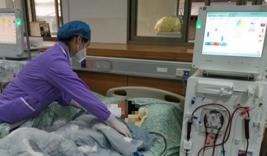 Người phụ nữ 28 tuổi suy đa tạng vì thường xuyên uống thứ nước nhiều người mê