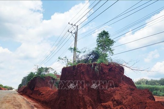 Đường điện 'ngáng chân' tiến độ dự án nâng cấp, mở rộng tuyến đường ĐT.753