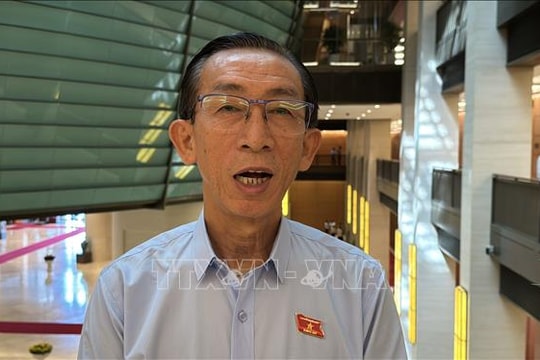 'Chia lửa' cho thị trường nhà ở