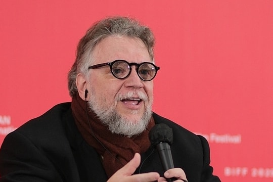 Đạo diễn 'Người đẹp và thủy quái': Tôi thà chết còn hơn dùng AI