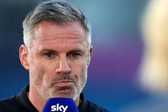 Carragher: 'Liverpool đang khủng hoảng'