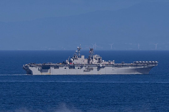 Loạt chiến hạm Mỹ ở Caribe sơ tán, tránh bão mạnh nhất năm nay