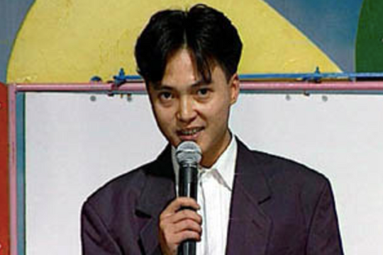 Nam MC đầu tiên dẫn Đường lên đỉnh Olympia là ai?