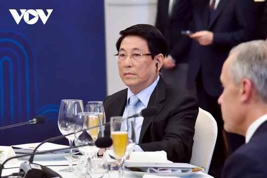 Chủ tịch nước Lương Cường dự tiệc tối chào mừng các nhà Lãnh đạo APEC