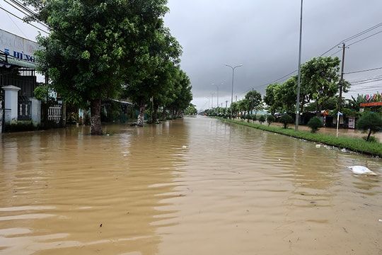 Thời tiết ngày 29/10: Mưa lớn kéo dài từ TP Huế đến Quảng Ngãi, nguy cơ cao lũ quét và sạt lở đất