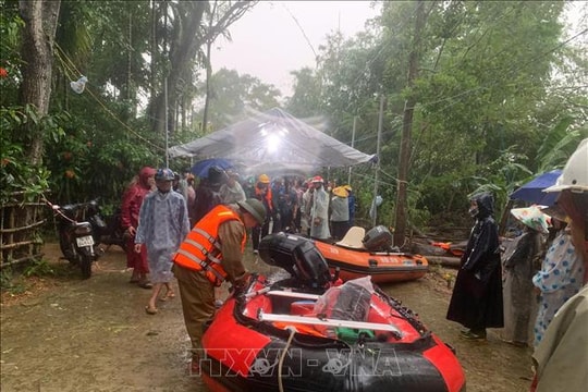 Tìm thấy thi thể người đàn ông mất tích khi ra sông vớt củi trong mưa lũ