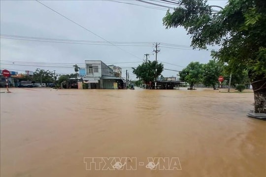 Đà Nẵng: 5 người ở xã Trà Tân bị thương do sạt lở núi, không chuyển được lên tuyến trên