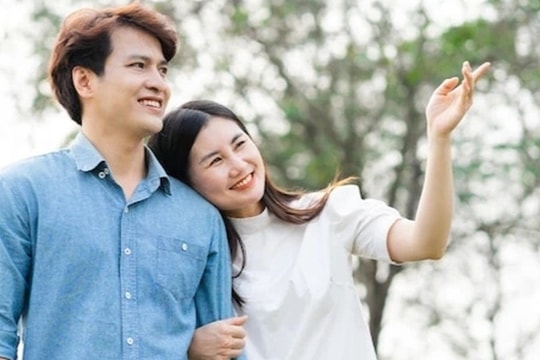 Hậu ly hôn chồng ngoại tình, mẹ khuyên hai con gái một điều kỳ lạ