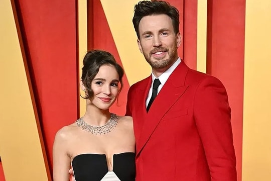 Chuyện tình kín tiếng của 'Đội trưởng Mỹ' Chris Evans