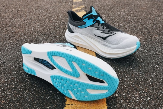 Hoka Rocket X 3 - siêu giày không dành cho marathoner nhẹ cân
