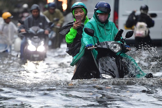 TP HCM 'chìm dần'
