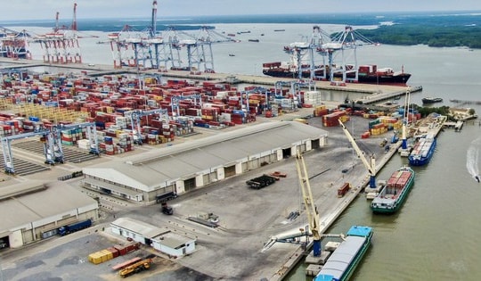 Tăng tốc để TP HCM tăng trưởng (*): Gỡ điểm nghẽn thể chế