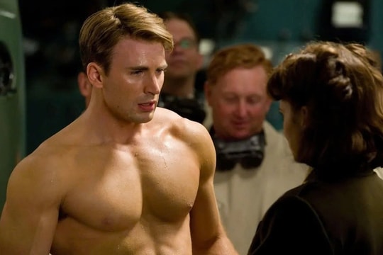 Chris Evans có con đầu lòng