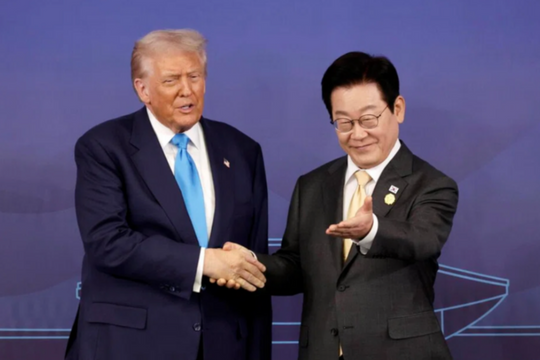 Ông Trump chấp thuận cho Hàn Quốc chế tạo tàu ngầm hạt nhân