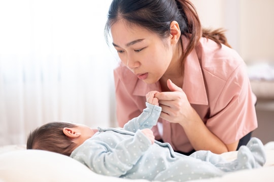 Cách chăm sóc khi trẻ nhiễm virus hợp bào hô hấp