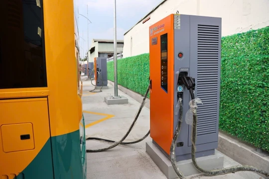 Chuyên gia LHQ: Việt Nam cần chuẩn hóa sạc xe điện dùng chung