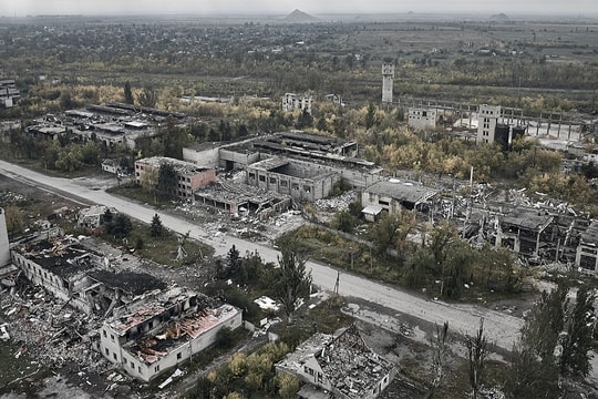 Thành trì chiến lược của Ukraine tại Donetsk 'cận kề thảm họa'