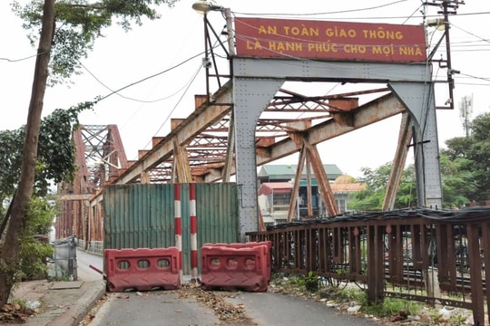 Cấm một chiều cầu Long Biên để sửa chữa đường sắt từ 1/11