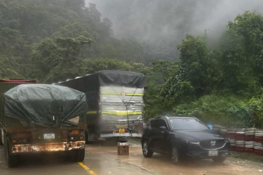 Đèo Lò Xo đã thông xe