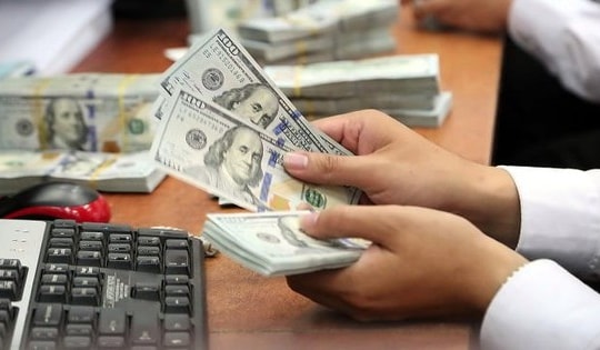 FED hạ lãi suất, NHNN tăng giám sát thị trường ngoại tệ