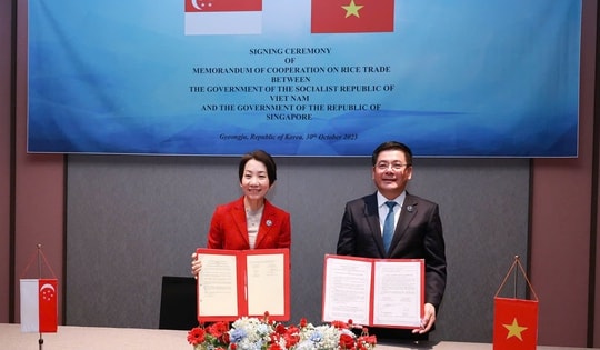 Việt Nam và Singapore ký Bản ghi nhớ hợp tác thương mại gạo