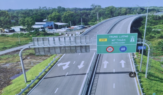 Đường cao tốc Trung Lương - Mỹ Thuận tăng phí từ ngày 1-11