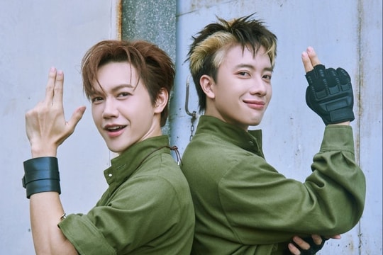 Ồn ào giữa 2 anh trai 'say hi'