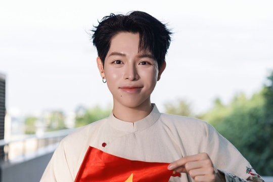 Đức Phúc ủng hộ miền Trung 200 triệu đồng