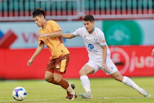 HAGL khiến Nam Định không thắng sáu trận liền ở V-League