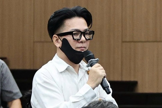 Ca sĩ Vũ Hà khai được bạn Việt kiều mở thẻ casino