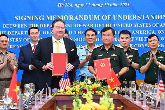 Việt Nam - Mỹ cam kết tiếp tục khắc phục hậu quả chiến tranh