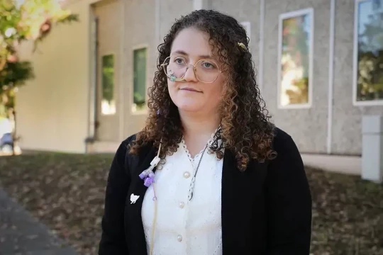 Bị kết tội vì đột nhập vào nhà máy thịt, 'cứu' 4 con gà