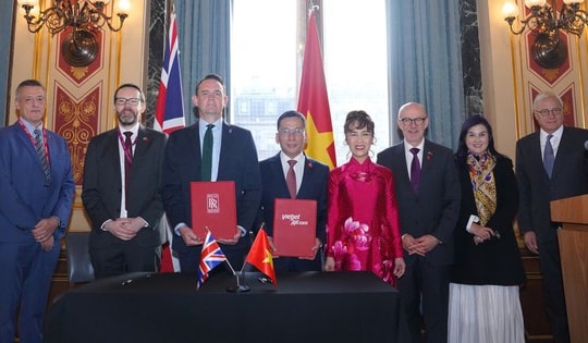 Vietjet và Rolls-Royce ký kết hợp đồng 3,8 tỉ USD trong chuyến thăm Vương quốc Anh của Tổng bí thư
