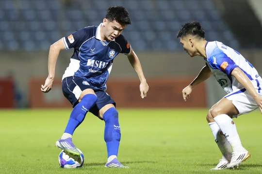 Cận cảnh bàn thắng phút cuối giúp Đà Nẵng thoát thua Sông Lam Nghệ An