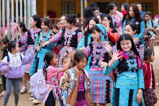 Top 30 Hoa hậu Du lịch Dân tộc Việt Nam 2025 hòa cùng bản sắc dân tộc và thực hiện trách nhiệm cộng đồng