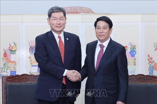 Chủ tịch nước Lương Cường tiếp Chủ tịch Quỹ giao lưu quốc tế Hàn Quốc (KF)